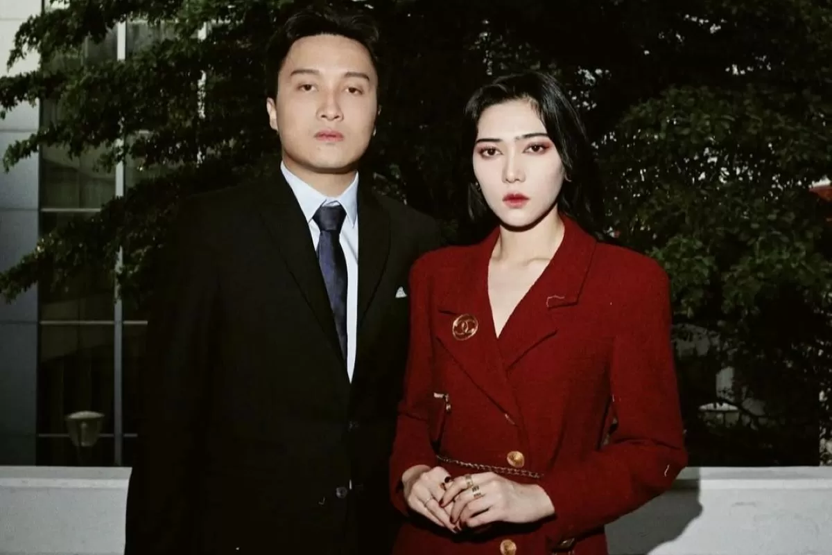 BAHAGIA: Isyana Sarasvati dan Rayhan Maditra Indrayanto.