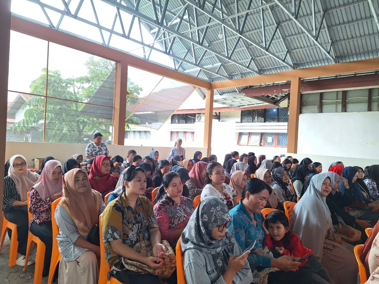 PEMBINAAN : Suasana Pembinaan Tim Pendamping Keluarga di Kecamatan Sintang.