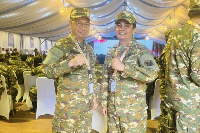 RETRET: Wali Kota Pontianak Edi Rusdi Kamtono dan Wakil Wali Kota Pontianak Bahasan saat mengikuti retret di Akmil Magelang.
