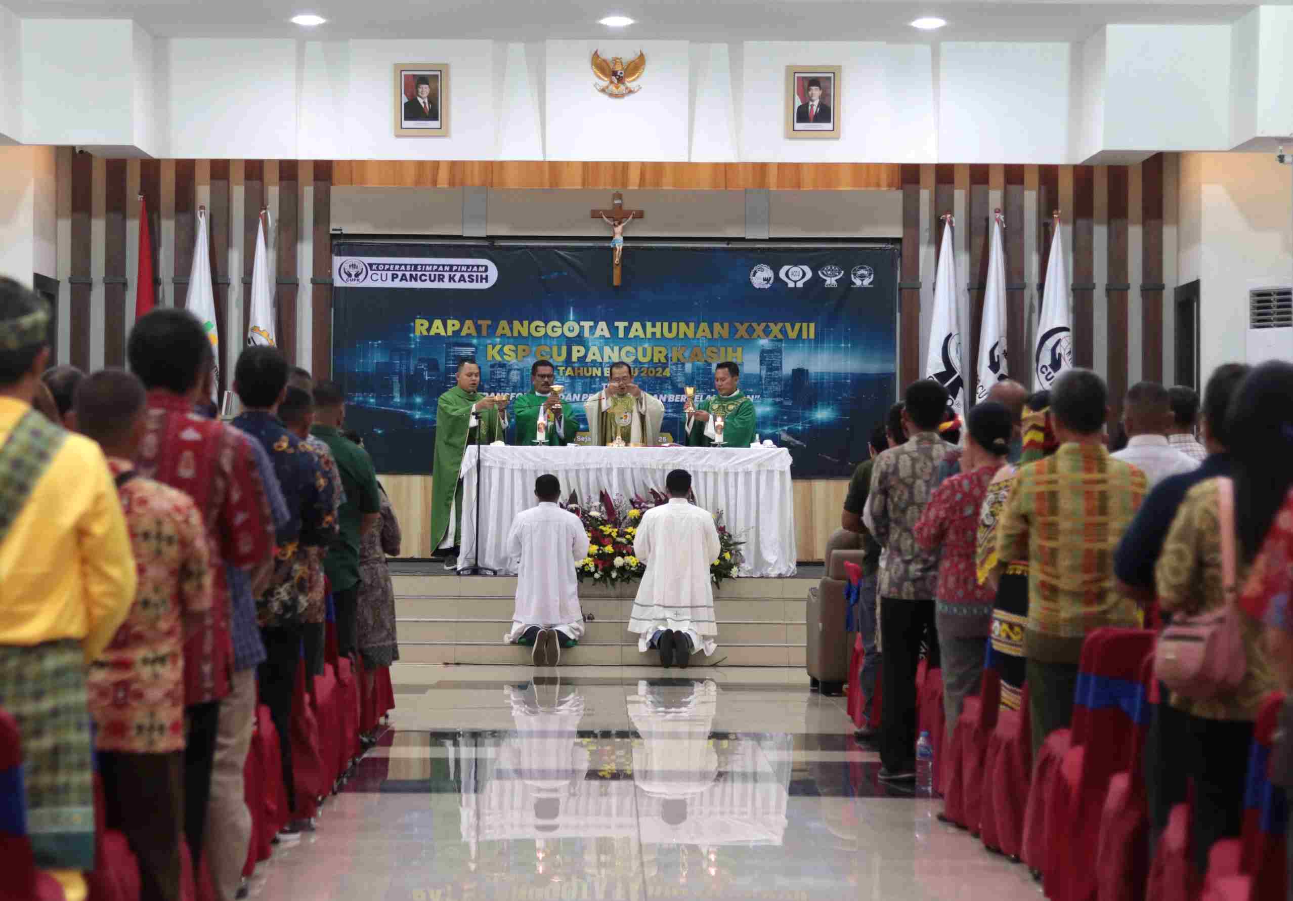 RAT CU Pancur Kasih diawali dengan Misa Pembukaan.