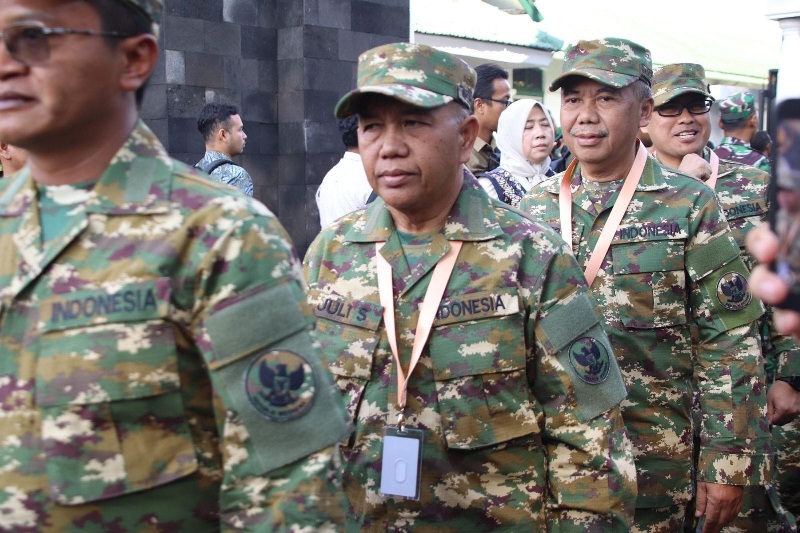 Wakil Bupati Mempawah, Juli Suryadi, menyusul Bupati Mempawah dalam mengikuti Retret Kepala Daerah.