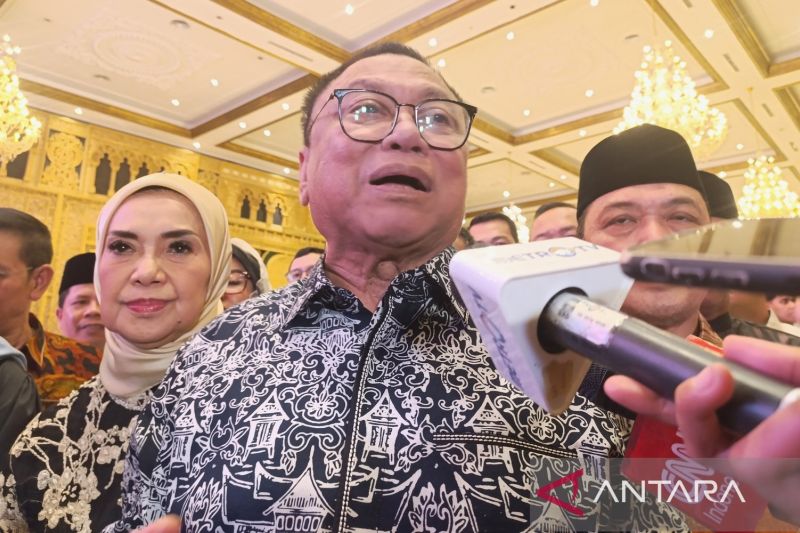 Oesman Sapta Odang.