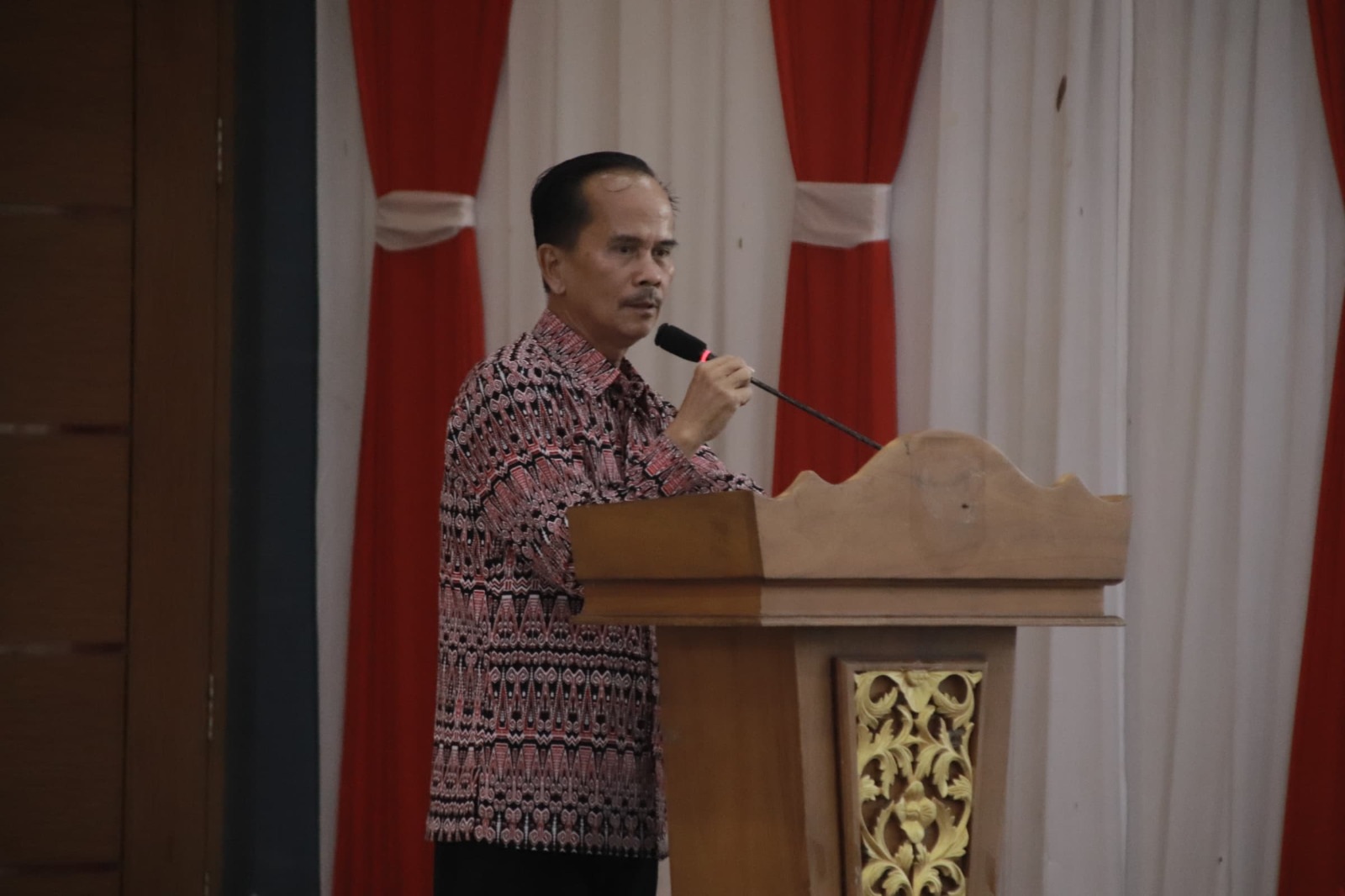 Bupati Sintang Gregorius Herkulanus Bala.