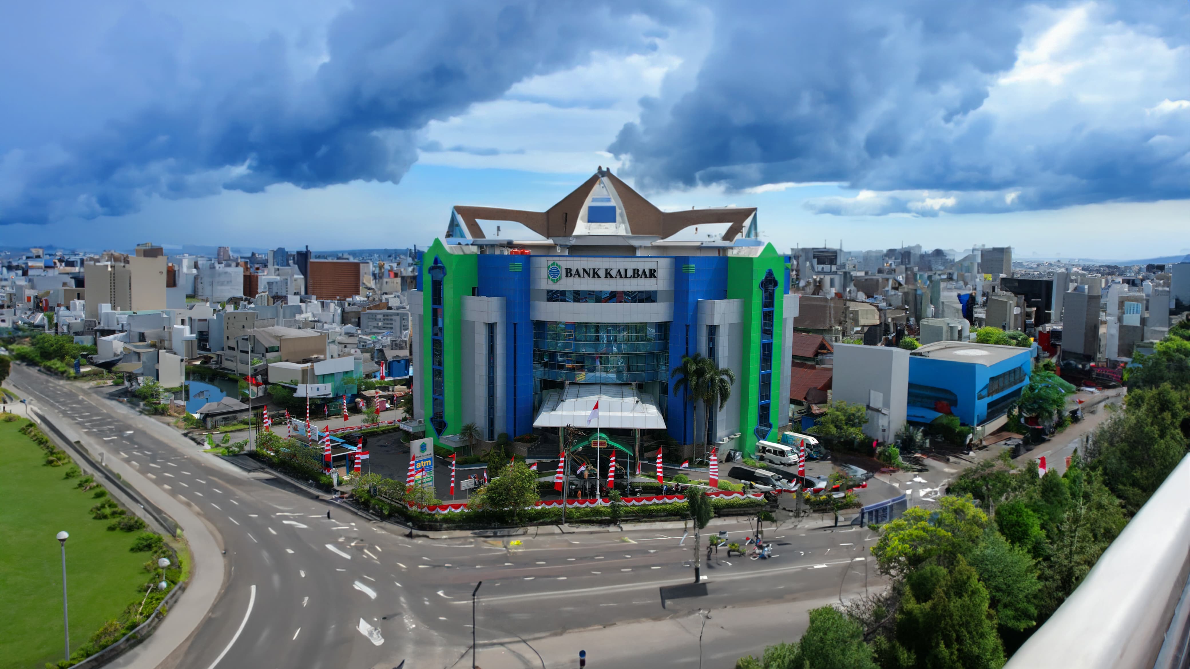 Gedung Pusat Bank Kalbar.