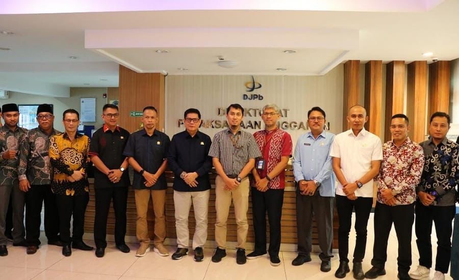 AUDIENSI: Perwakilan guru agama di Ketapang didampingi anggota DPRD dan Disdik, disambut Dirjen Perbendaharaan Kemenkeu, Kamis (6/3) lalu.