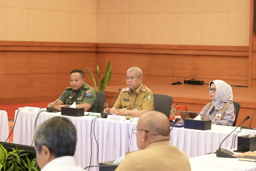 RAKOR: Sekretaris Daerah Kalbar Harisson menghadiri&nbsp;Rapat Koordinasi High Level Meeting (HLM) yang digelar BI Perwakilan Kalbar bersama TPID.