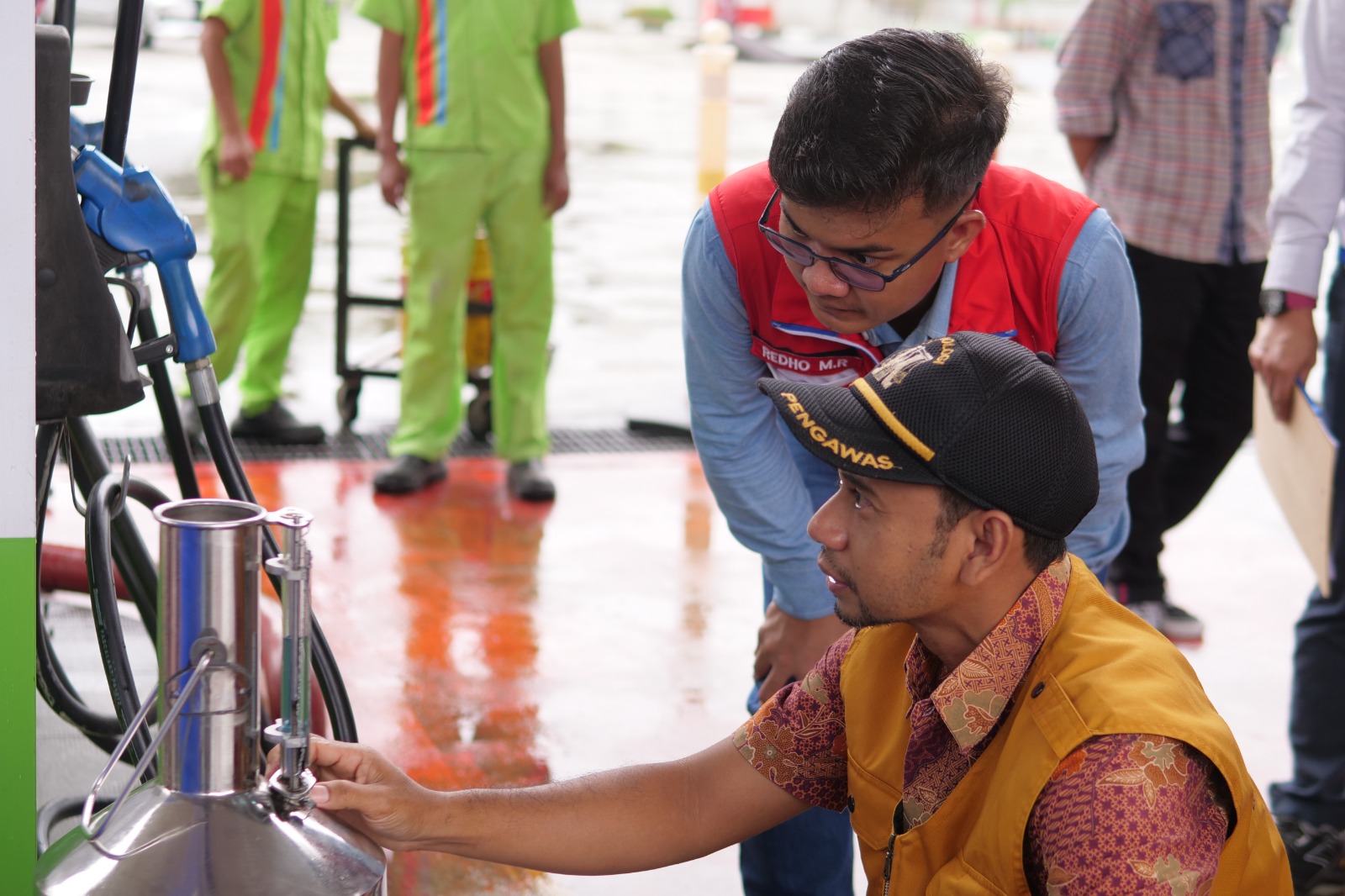 Inspeksi kualitas dan takaran BBM di SPBU Pontianak.