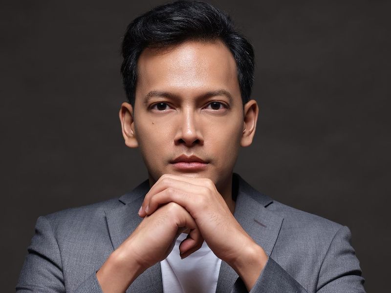 Aktor Fedi Nuril cukup vokal menyampaikan kritik terhadap RUU TNI di media sosial X.