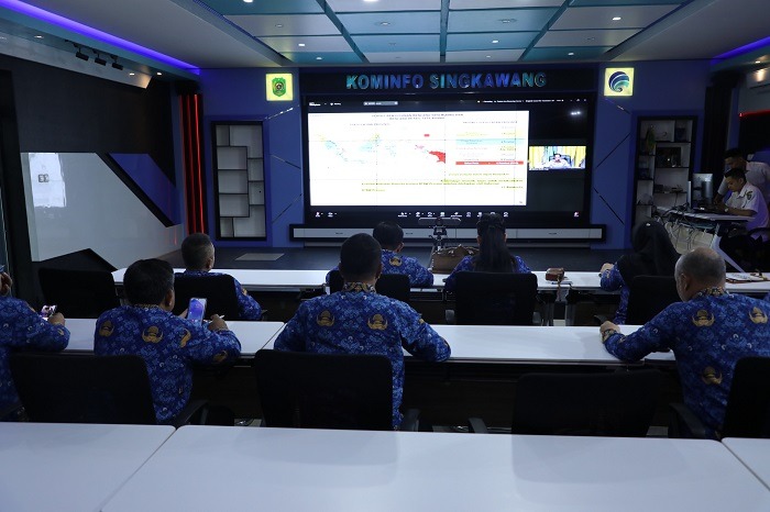 Rakor Penyelenggaraan Pemda di TCM Room Kantor Wali Kota Singkawang.