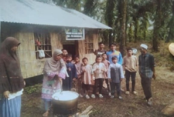 PONPES : Pondok Pesantren (Ponpes) Muhammad Habiballah Meroga di Sungai Ranas, Kabupaten Sanggau memiliki puluhan santri penghafal Alquran.