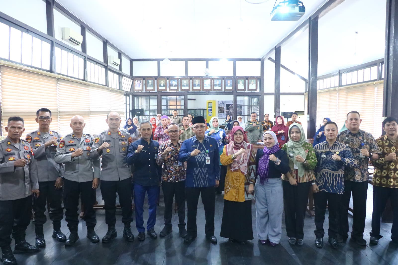 Rakor perumusan Perwa Pembatasan Jam Malam bagi anak.