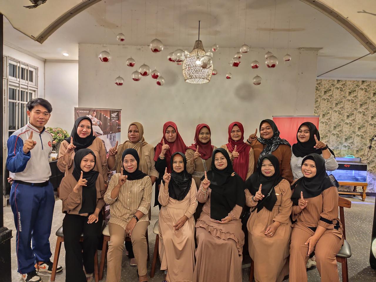 edukasi safety riding kali Astra Motor Kalbar menyasar ibu-ibu pengajian di Paris 2.