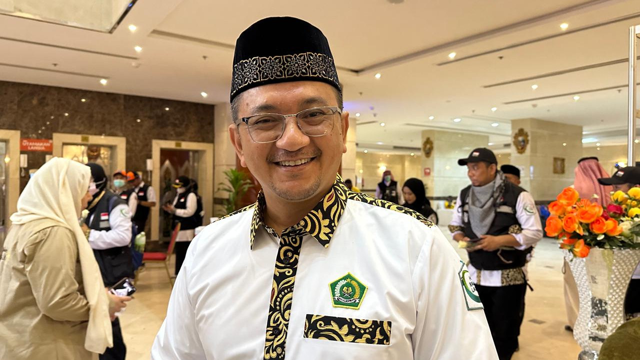 Yusron B. Ambary