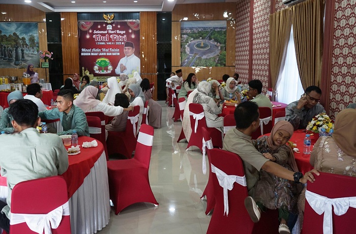 Tamu undangan saat menghadiri gelar griya di rumah Jabatan Ketua DPRD Kota Pontianak Satarudin.