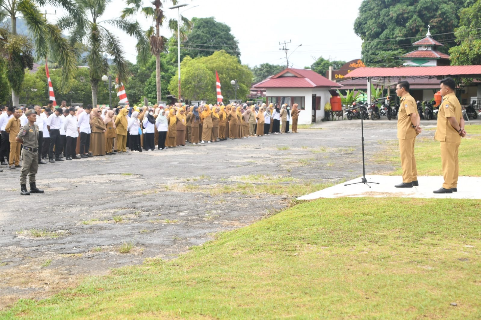 APEL: Pemerintah Kabupaten Kayong Utara menggelar Apel Gabungan yang diikuti seluruh Organisasi Perangkat Daerah.
