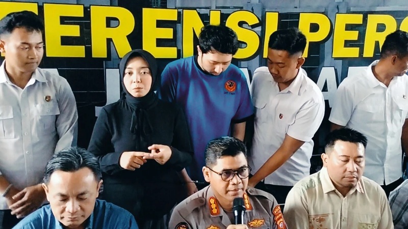 Polda Jabar menggelar konferensi pers kasus dokter residen Unpad Priguna atas kekerasan seksual kepada keluarga pasien, beberapa waktu lalu.