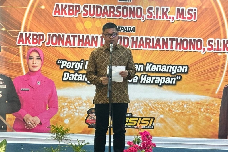 AKBP Jonathan David dalam acara kenal pamit Kapolres Mempawah dan pernah bertugas sebagai Kasat Lantas Polres Mempawah.
