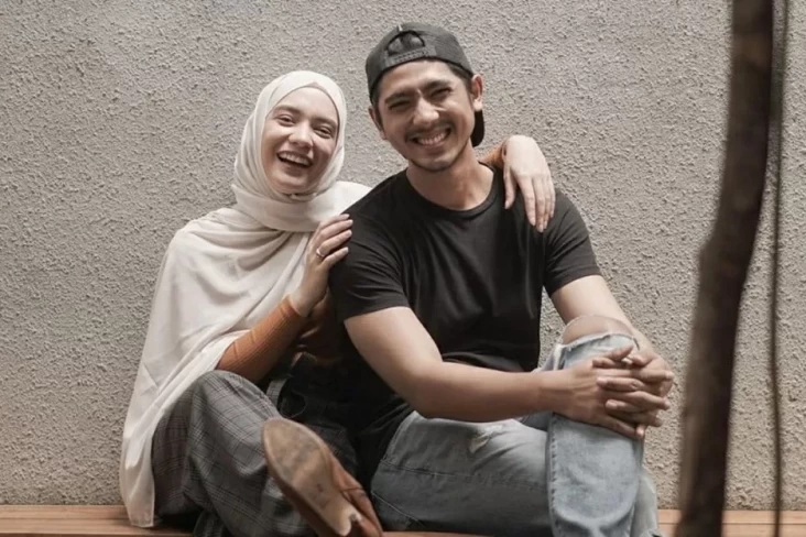 Arya Saloka mengajukan permohona cerai terhadap istrinya, Putri Anne ke Pengadilan Agama (PA) Jakarta Selatan pada Selasa (15/4).