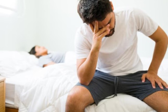 Ilustrasi libido turun yang dapat diakibatkan oleh stres, kurang tidur dan pola makan tak sehat.