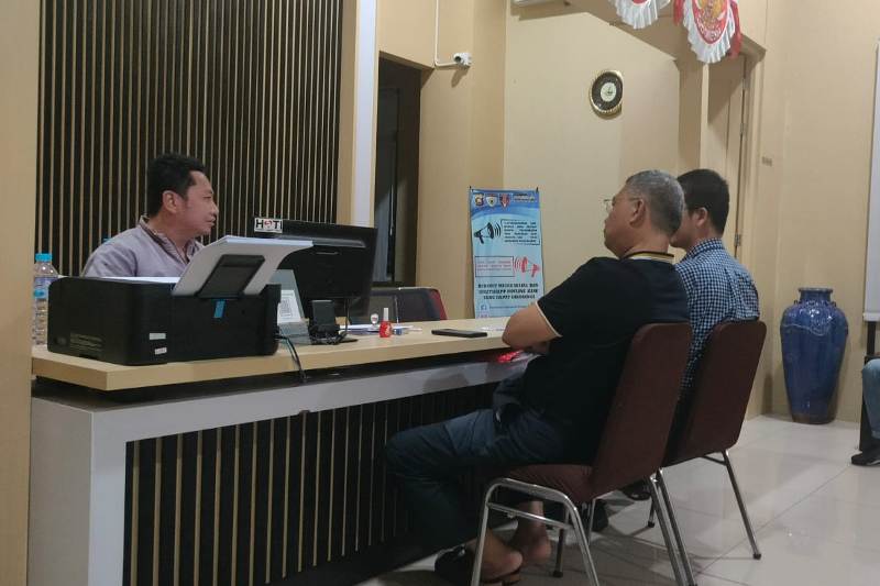 Pemilik perusahaan PT CSP melaporkan salesnya berinisial AJ ke Polda Kalbar atas dugaan penggelapan uang (dalam jabatan) sebesar Rp128 juta.