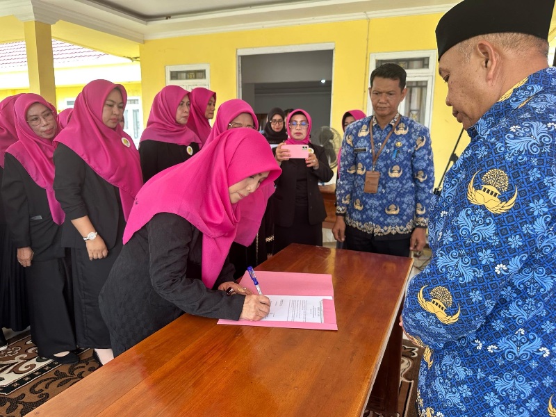 suasana pengukuhan pengurus DPD ALPPIND Mempawah.