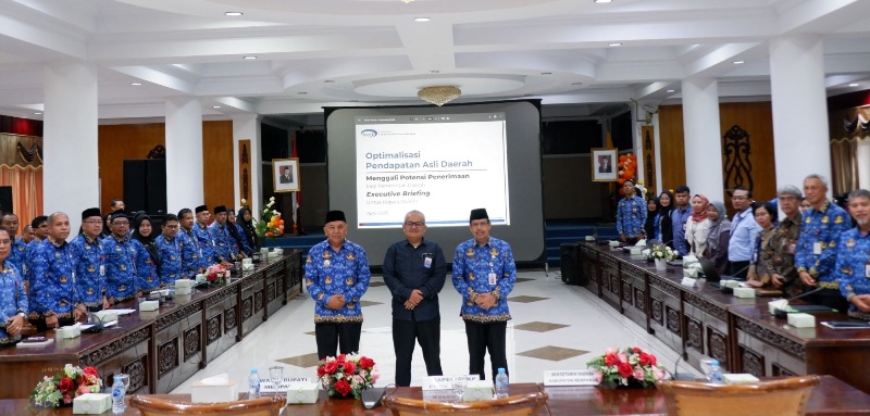 Suasana pertemuan antara Pemkab Mempawah dan Kepala Perwakilan BPKP Kalbar di Kantor Bupati Mempawah.