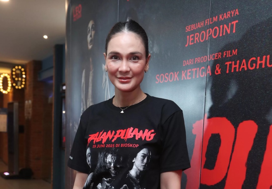 Luna Maya.