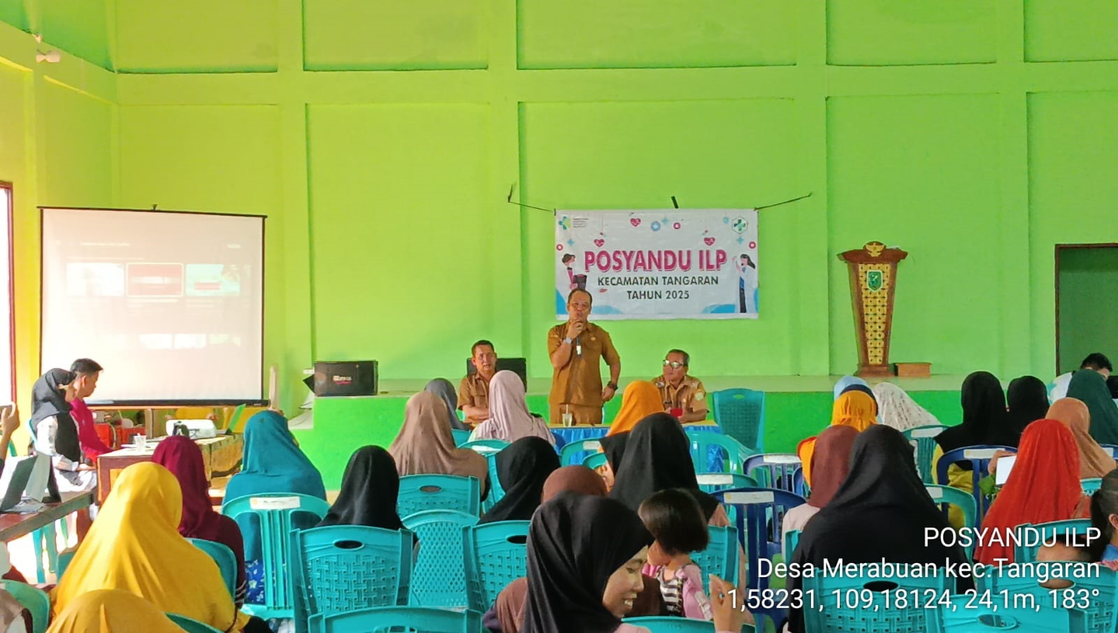 KEGIATAN POSYANDU: Kegiatan penerapan ILP Posyandu di Desa Merabuan, Kecamatan Tangaran, belum lama ini.