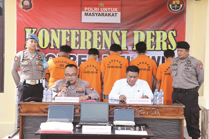 UNGKAP : Kapolres Melawi paparkan pengungkapan kasus penting kepada media.