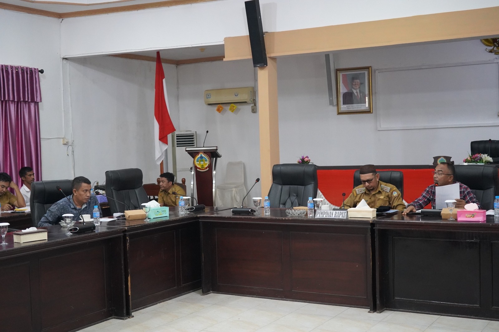 PANSUS: Panitia Khusus (Pansus) menggelar pembahas Laporan Keterangan Pertanggungjawaban (LKPJ) Bupati Kayong Utara tahun 2024.