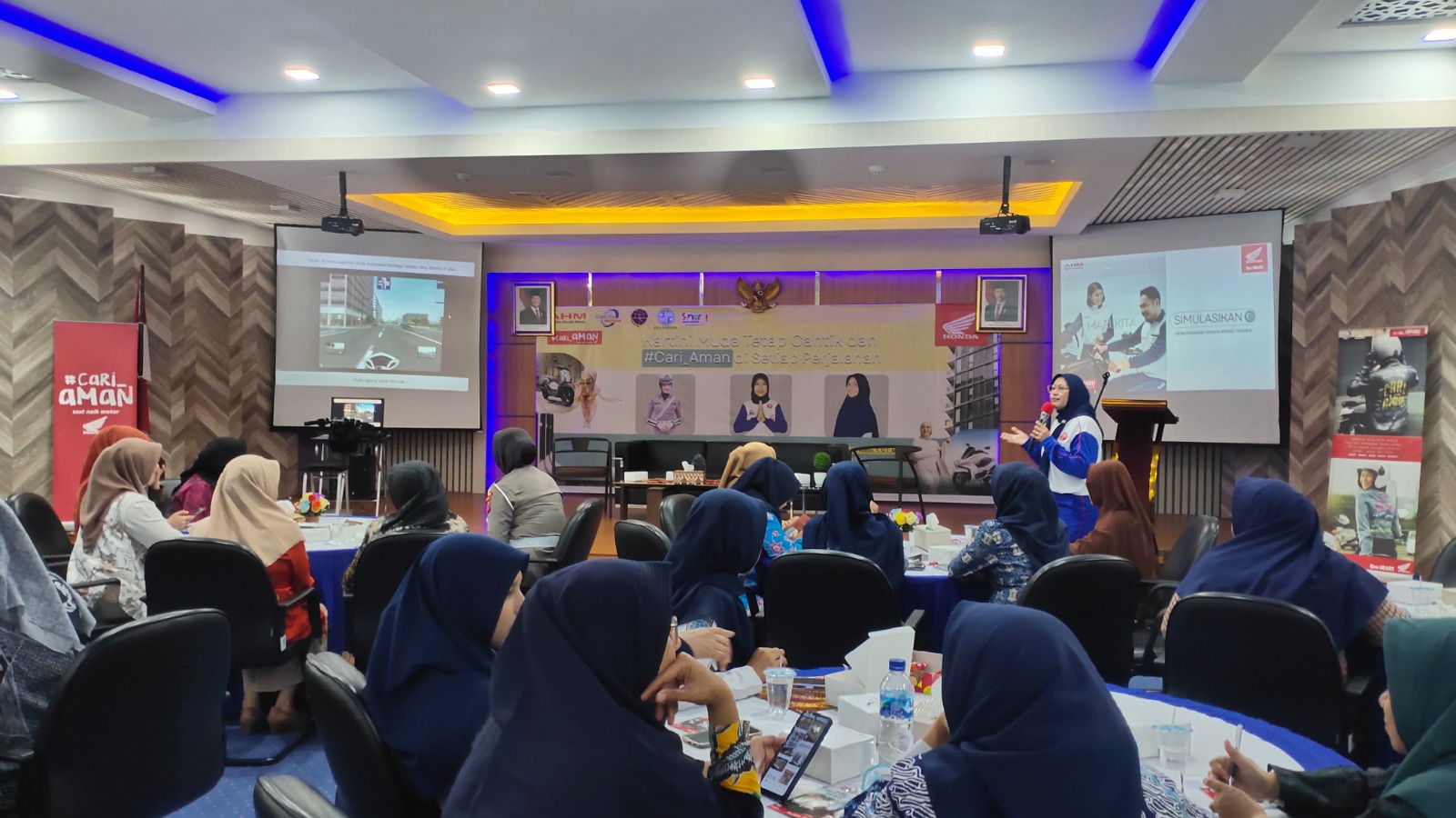Astra Honda Motor (AHM) bersama 28 jaringan main dealer sepeda motor Honda.