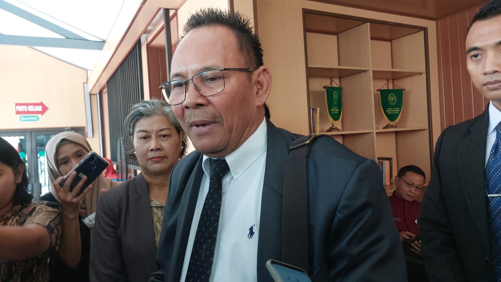 GUGATAN: Kuasa hukum Mantan Presiden Joko Widoso, YB Irpan Antonius.
