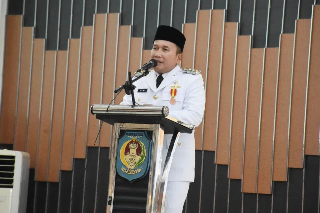 BUPATI Kubu Raya, Sujiwo.
