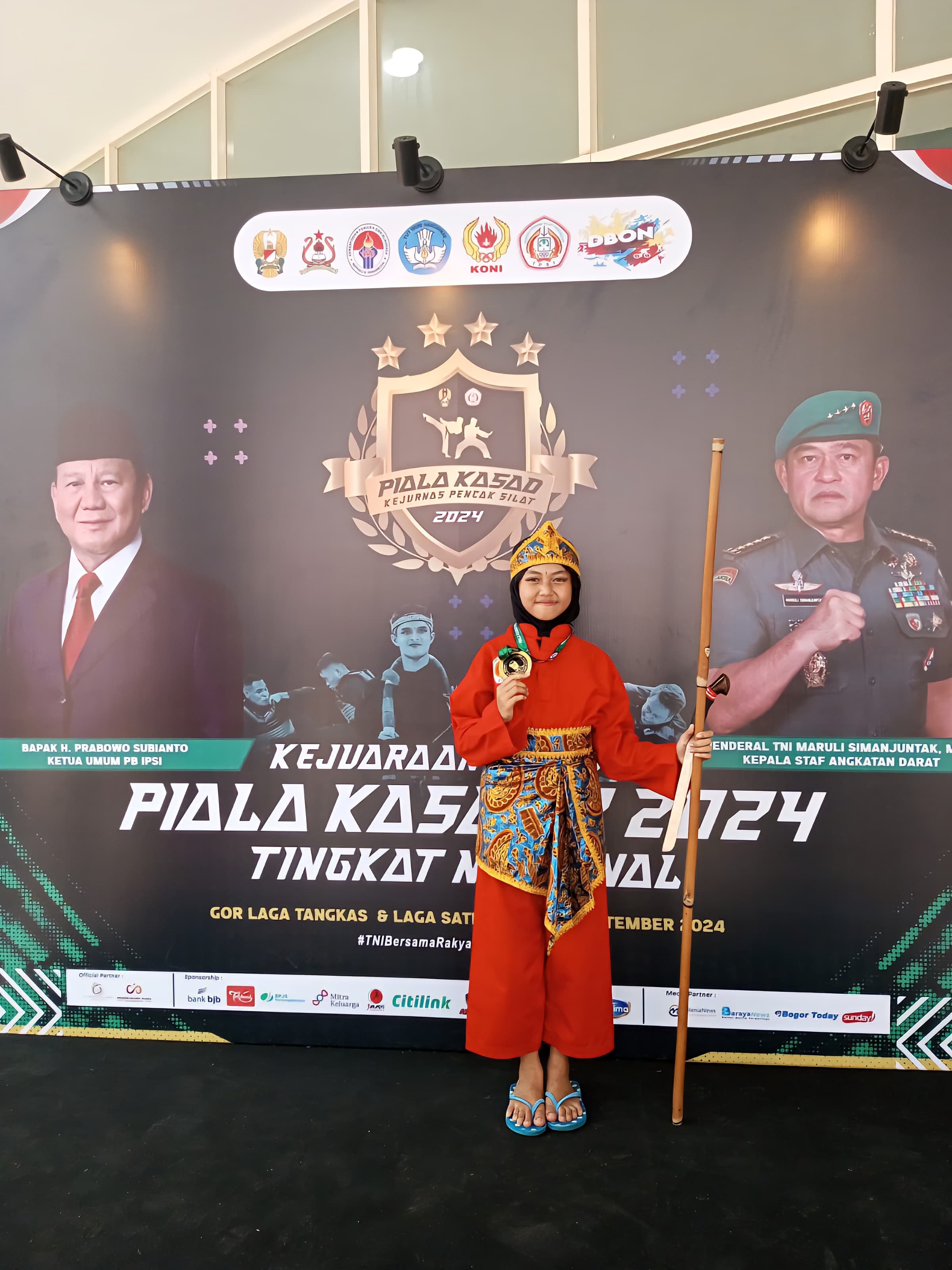 Kanya Nadhira Delisha dalam ajang Kejuaraan Terbuka Pencak Silat Piala KASAD ke-1 tahun 2023.