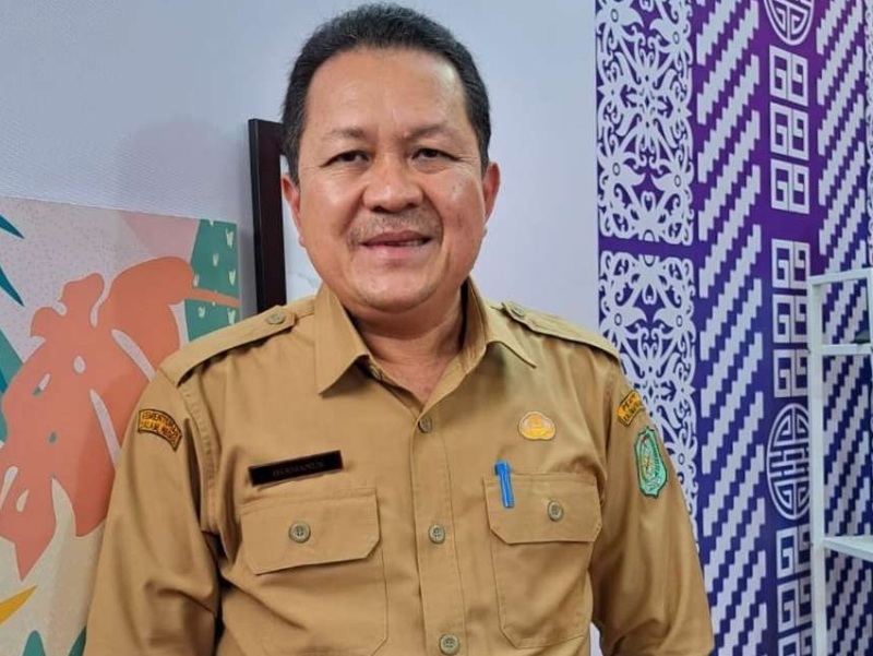 Kepala Dinas Tenaga Kerja dan Transmigrasi Provinsi Kalimantan Barat (Disnakertrans), Hermanus.