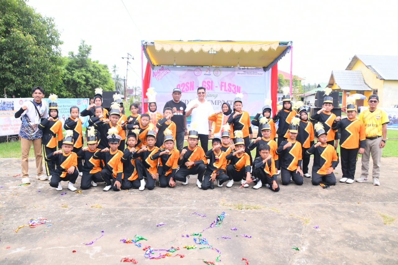 PEKAN 02SN : Pembukaan Olimpiade Olahraga Siswa Nasional (O2SN), Festival dan Lomba Seni Siswa Nasional (FLS2N), serta Gala Siswa Indonesia (GSI) tingkat SD/MI dan SMP/MTs se-Kecamatan Teluk Batang.