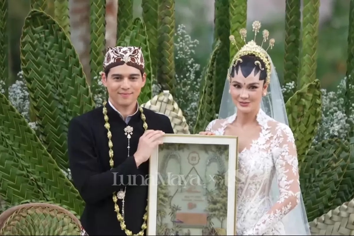 Pasangan Maxime Bouttier dan Luna Maya sah menjadi suami dan istri.