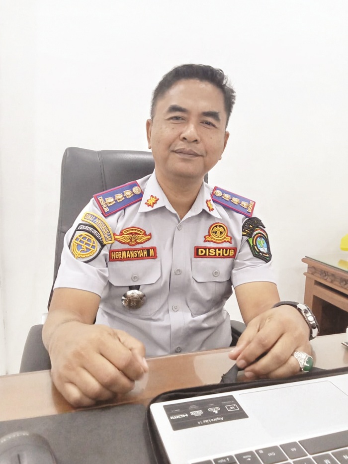 Kadishub Sekadau, Hermansyah mengungkapkan tahun 2025 tidak ada anggaran untuk pengadaan rambu lalu lintas.