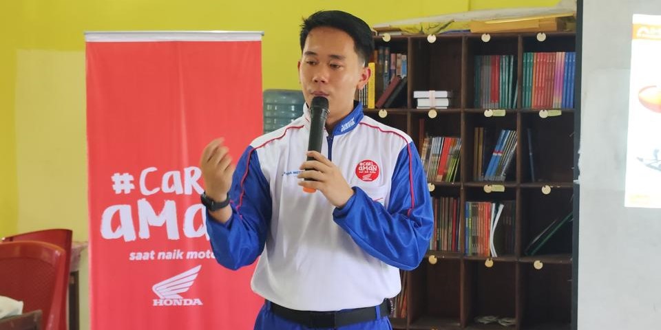 Edukasi safety riding dari Astra Motor Kalbar.