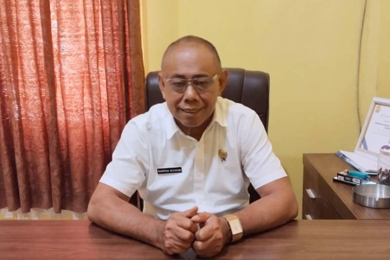 ALOKASI : Sekretaris DPRD Kabupaten Melawi Ramdha Suaimi menerangkan anggaran yang dialokasikan untuk kegiatan di lingkungan DPRD Melawi.