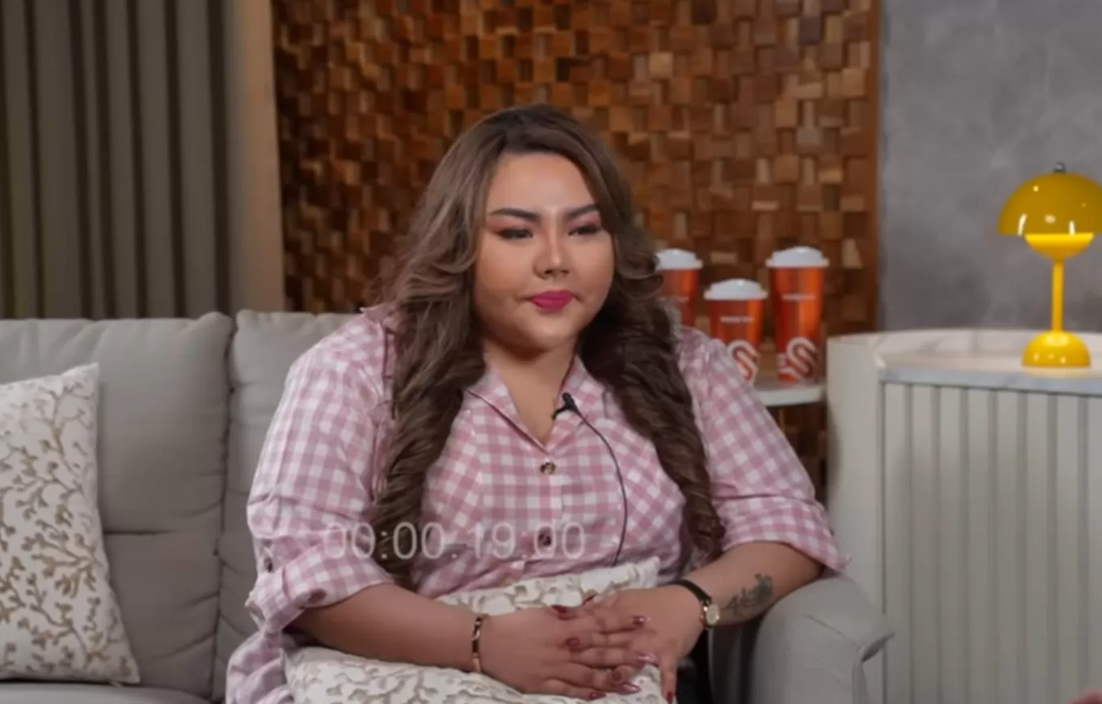 PODCAST: Lisa Mariana saat hadir dalam podcast Richard Lee terkait hubungannya denga Ridwan Kamil.