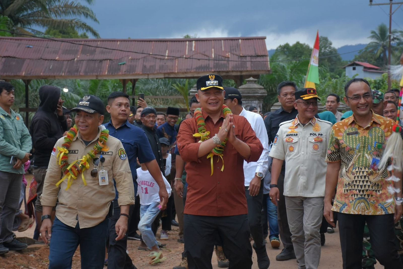 DEKLARASI: Bupati Ketapang, Alexander Wilyo, menghadiri deklarasi ODF di Desa Lembah Hijau 2, Jumat (9/5) lalu.