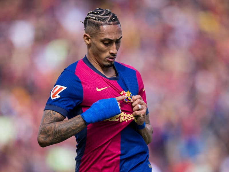 Wide attacker FC Barcelona Raphinha.