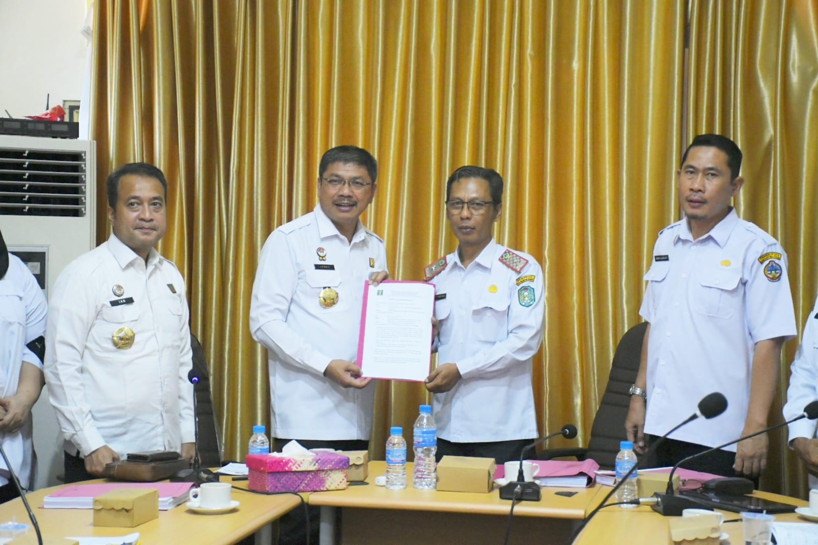 RAPERDA: Pemerintah Kabupaten Kayong Utara menggelar Rapat Pengharmonisasian, Pembulatan, dan Pemantapan Konsepsi Rancangan Peraturan Daerah (Raperda).