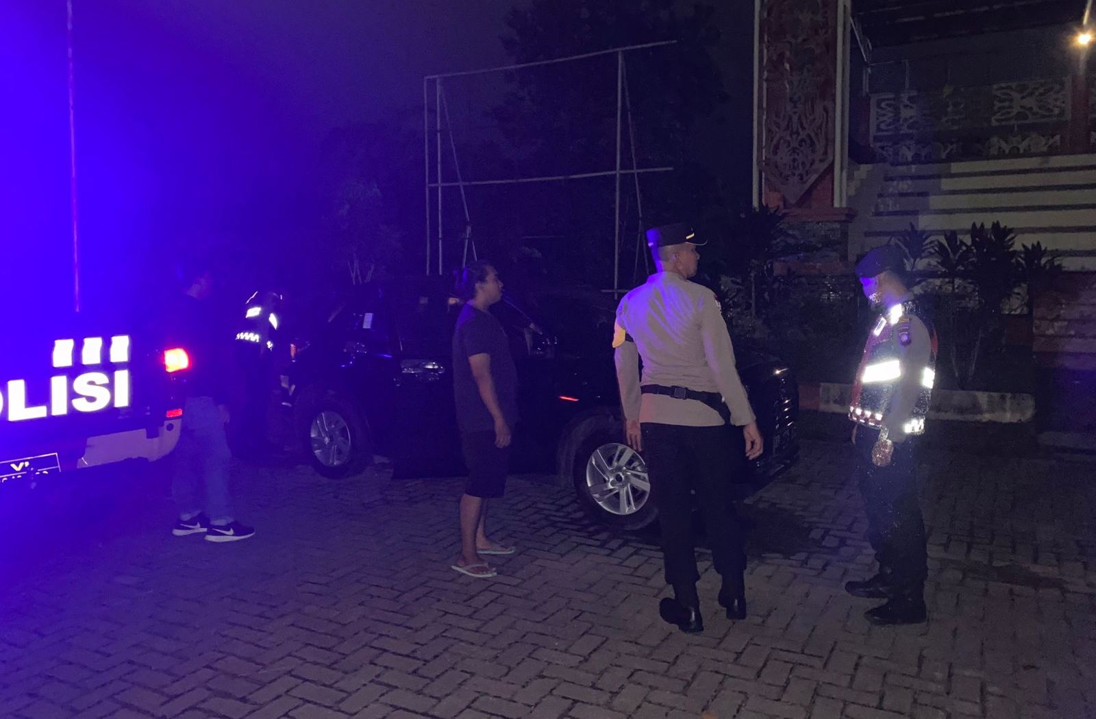 KEAMANAN : Patroli kepolisian di sejumlah tempat yang dianggap rawan dan berpotensi menimbulkan gangguan keamanan