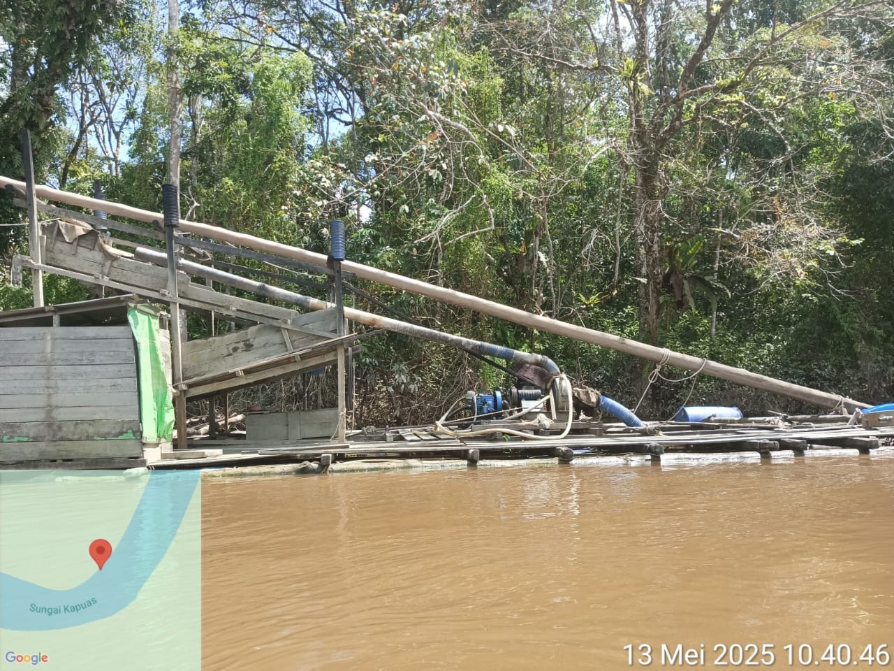 TAK BEROPERASI LAGI: Alat PETI di perairan Sungai Kapuas di Kecamatan Semitau ini terlihat tidak beroperasi saat dicek pihak kepolisian.