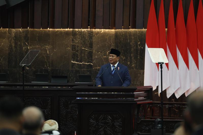 Presiden Republik Indonesia Prabowo Subianto menyampaikan pidato dalam pembukaan Sidang ke-19 Parliamentary Union of the OIC Member States (PUIC) di Jakarta pada Rabu (14/5) malam.