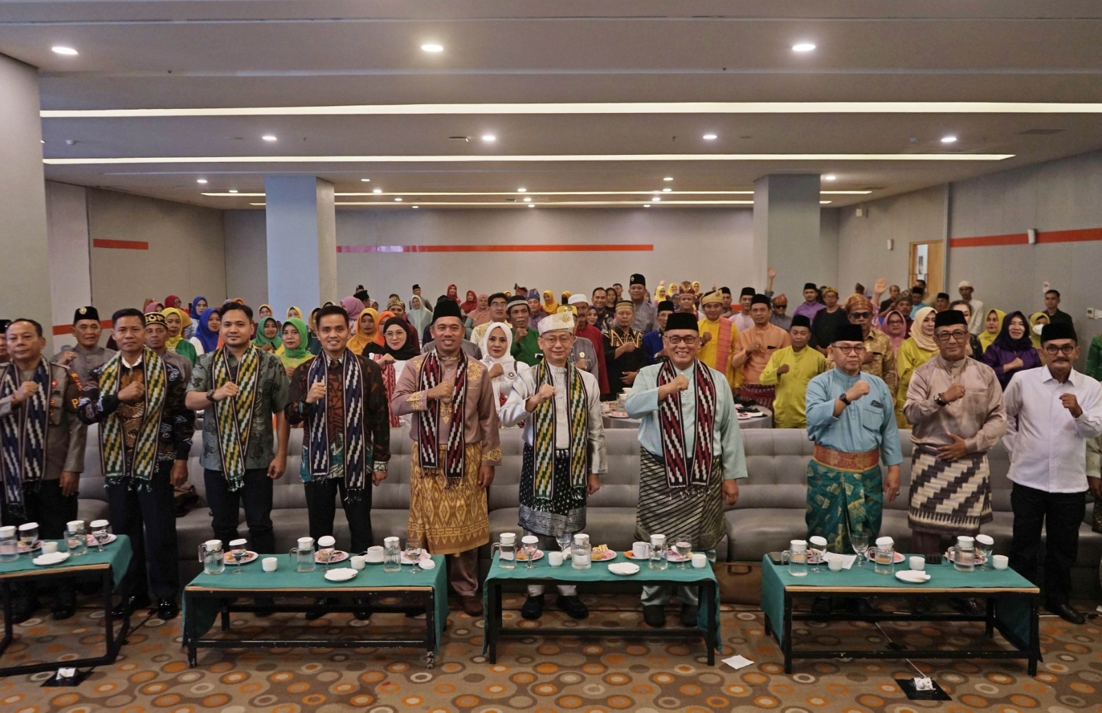 HADIR: Wali Kota Pontianak Edi Rusdi Kamtono saat menghadiri Musda MABM Kota Pontianak di Hotel Harris Pontianak, Minggu (18/5).