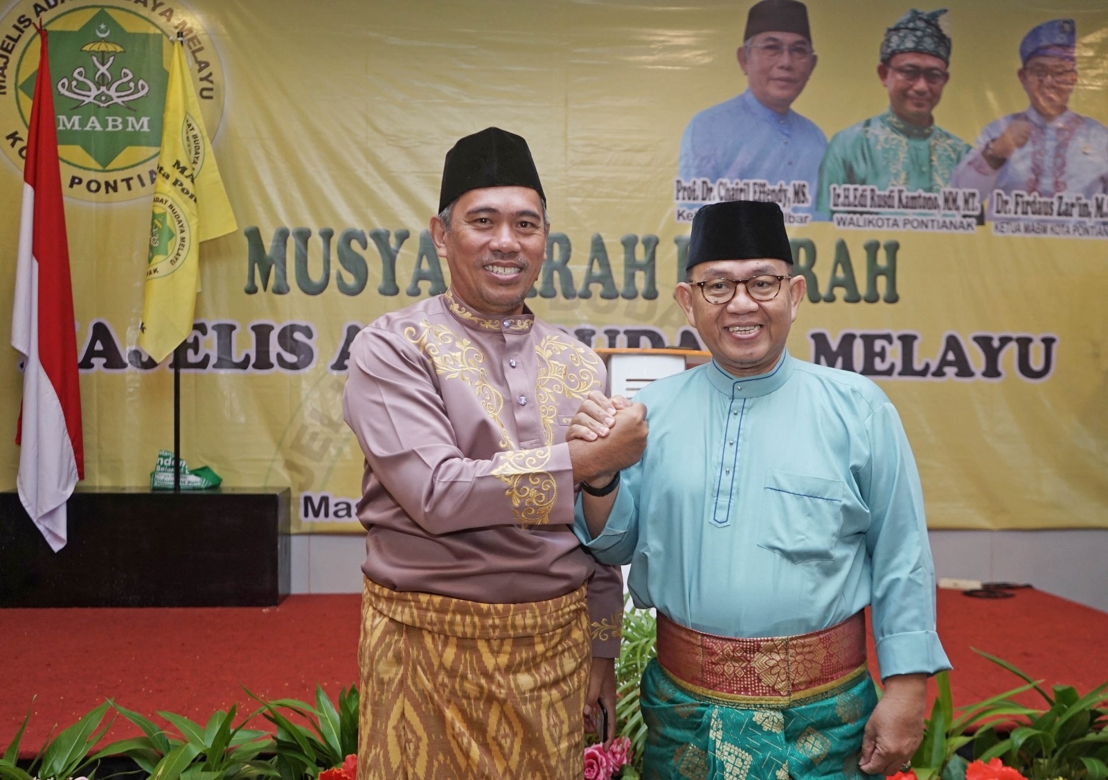 TERPILIH: Satarudin usai terpilih sebagai Ketua MABM Pontianak.