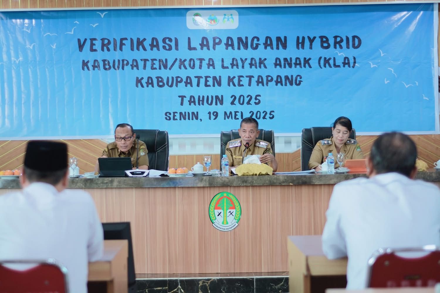 VERIFIKASI: Wabup Ketapang, Jamhuri Amir, menghadiri acara Verifikasi VLH evaluasi KLA melalui zoom meeting, Senin (19/5).